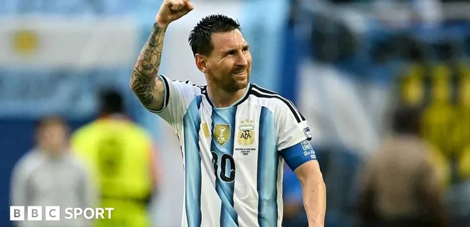 Lionel Messi celebrando en partido con Argentina