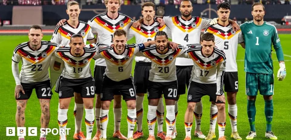 Equipo de fútbol de Alemania posando en formación