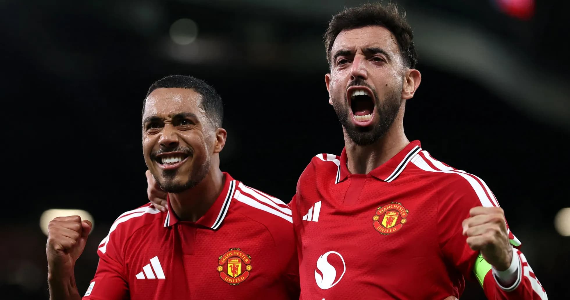Jugadores de Manchester United celebrando un gol