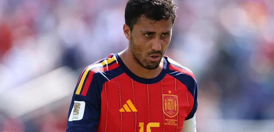 Jugador de España en partido de fútbol