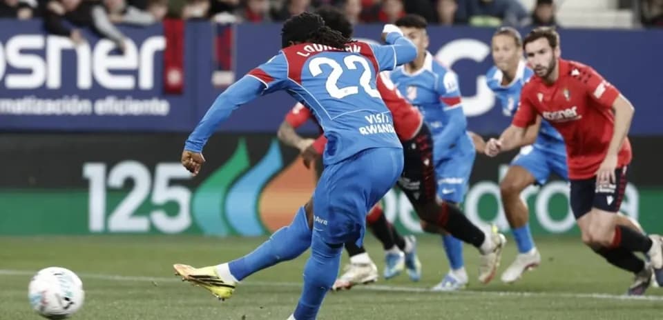Lanzamiento de penalti en el partido