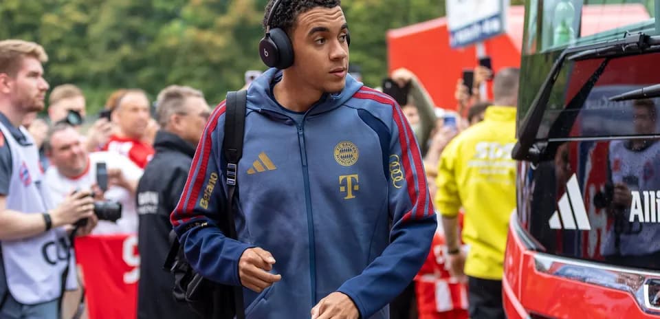 Jugador de Bayern Múnich llegando al estadio
