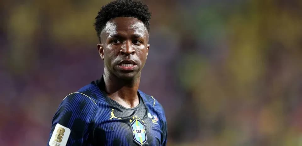 Jugador brasileño en acción durante un partido