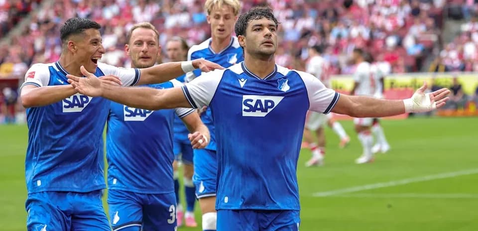 Jugadores de Hoffenheim celebrando un gol en partido