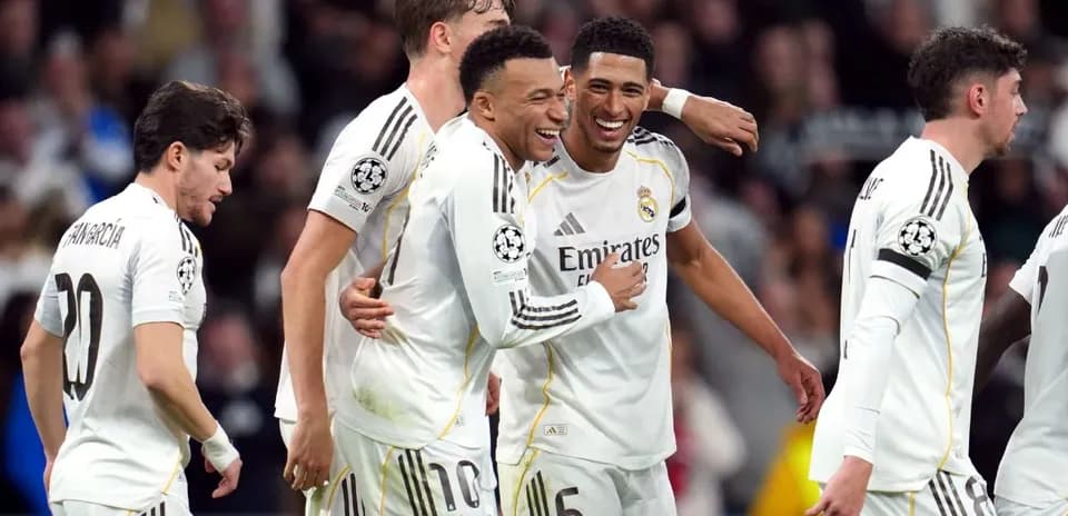 Jugadores de Real Madrid celebrando un gol