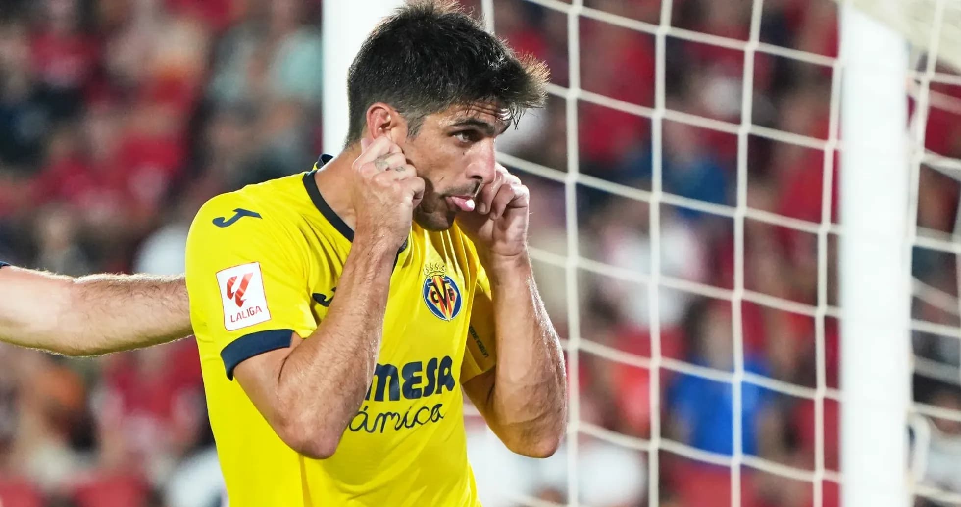 Jugador de Villarreal en partido contra Mallorca