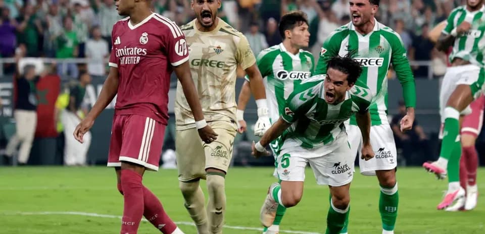 Jugadores de Betis celebrando un gol contra Real Madrid