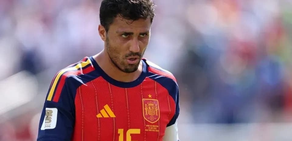 Jugador de España en el campo durante un partido