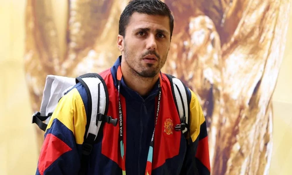 Jugador con chaqueta de España en evento deportivo