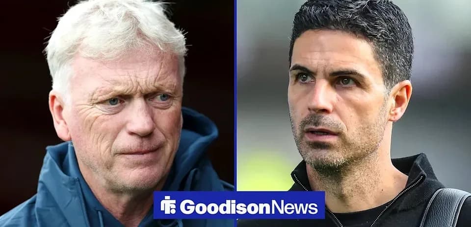Entrenadores de fútbol en entrevista, lado a lado