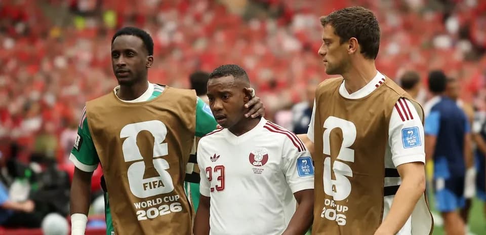 Jugadores en el campo durante el Mundial 2026