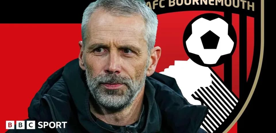 Entrenador de AFC Bournemouth con fondo de club