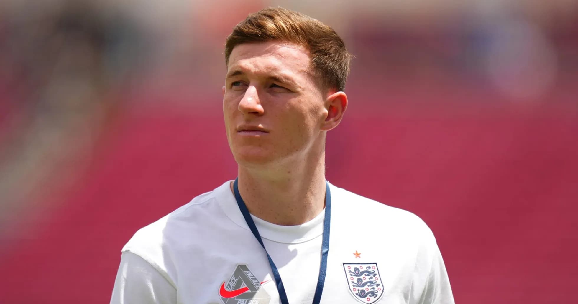 Jugador de Inglaterra en el campo antes del partido