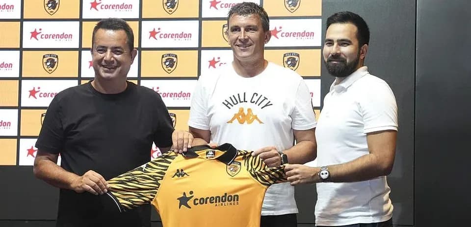 Presentación del nuevo entrenador de Hull City