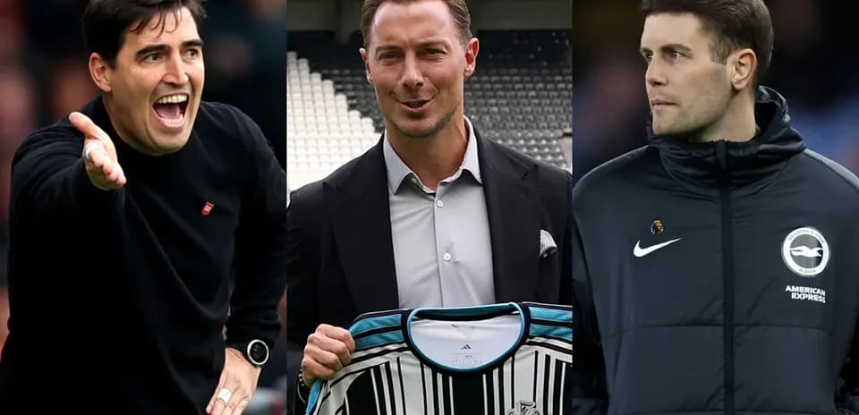 Tres entrenadores de fútbol en diferentes situaciones