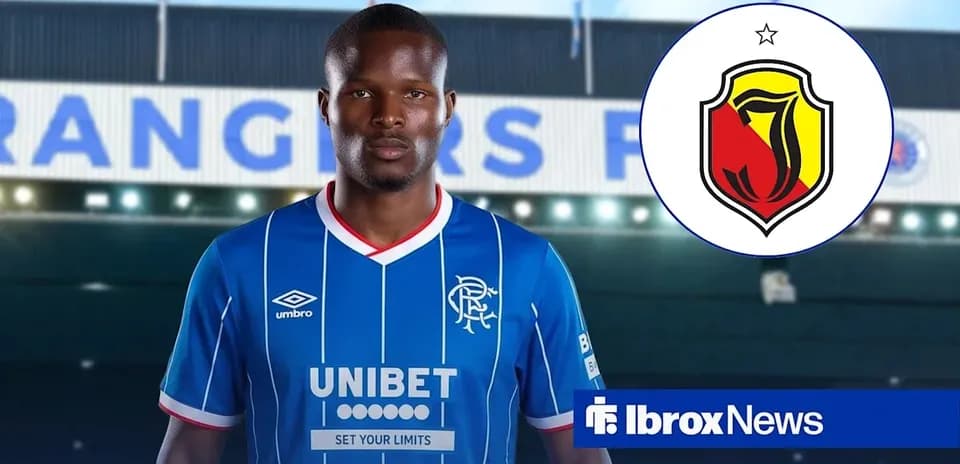 Jugador con camiseta del Rangers en Ibrox Stadium