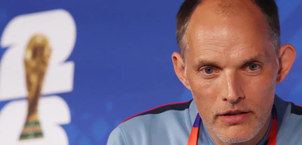 Entrenador en conferencia de prensa sobre la Copa Mundial