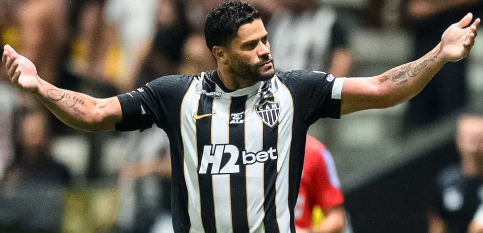 Jugador de Atletico-MG gesticulando en el partido