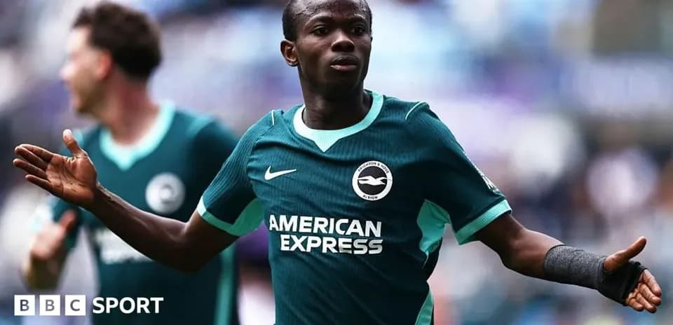 Jugador de Brighton celebrando un gol en el partido