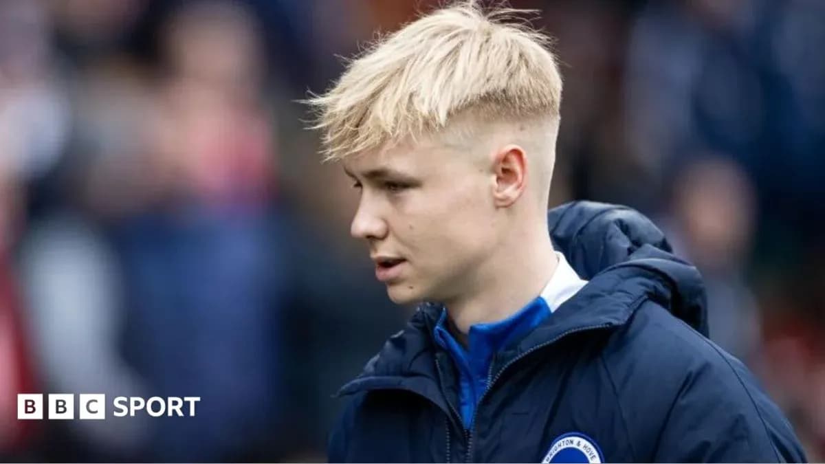 Jugador de Brighton en el campo durante el partido