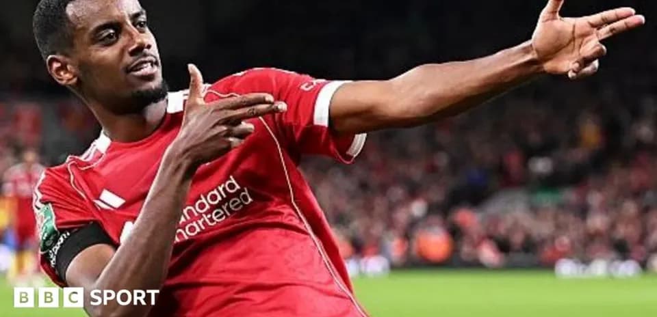 Jugador de Liverpool celebrando un gol con gesto
