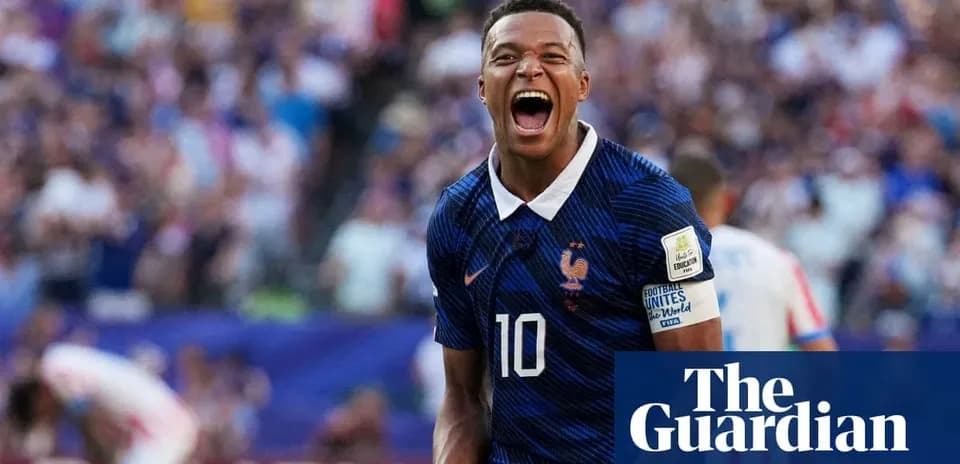 Jugador de Francia celebrando un gol en el partido