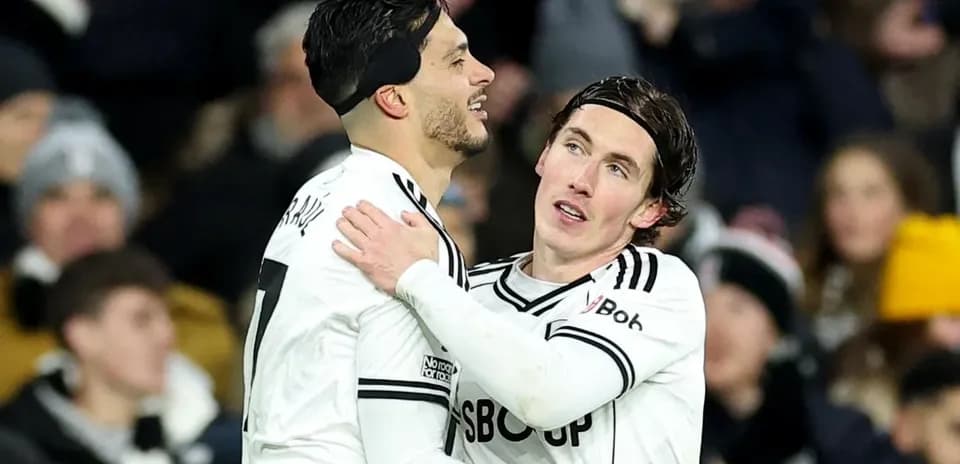 Jugadores de Fulham celebrando un gol