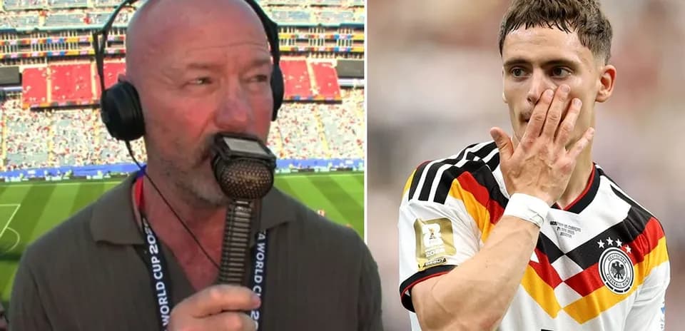 Presentador comentando en partido de fútbol