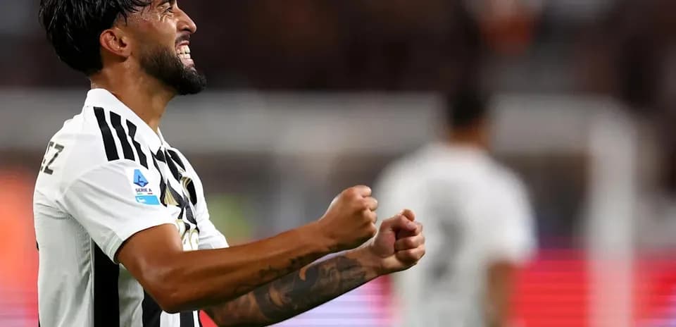 Jugador de la Juventus celebrando un gol en el partido