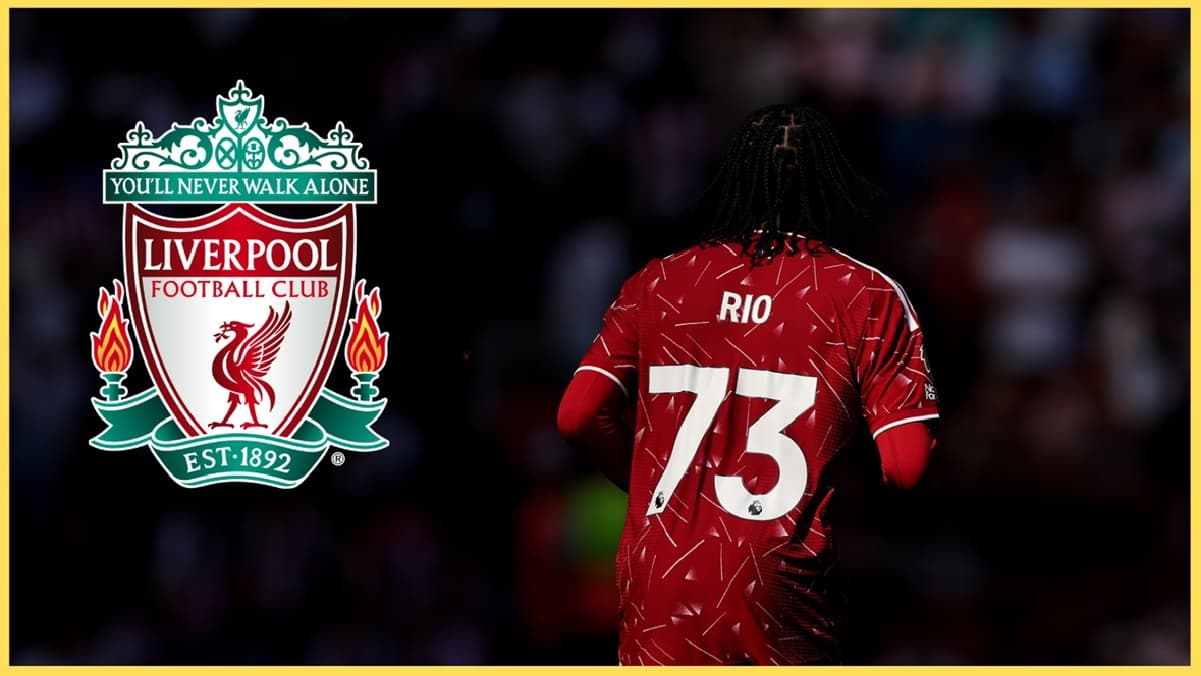 Jugador de Liverpool con camiseta número 73