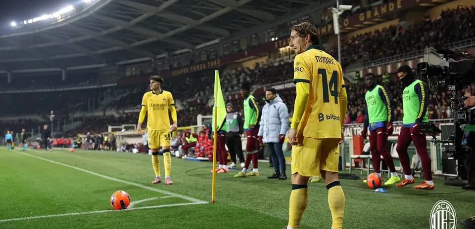 Jugadores de AC Milan en el córner