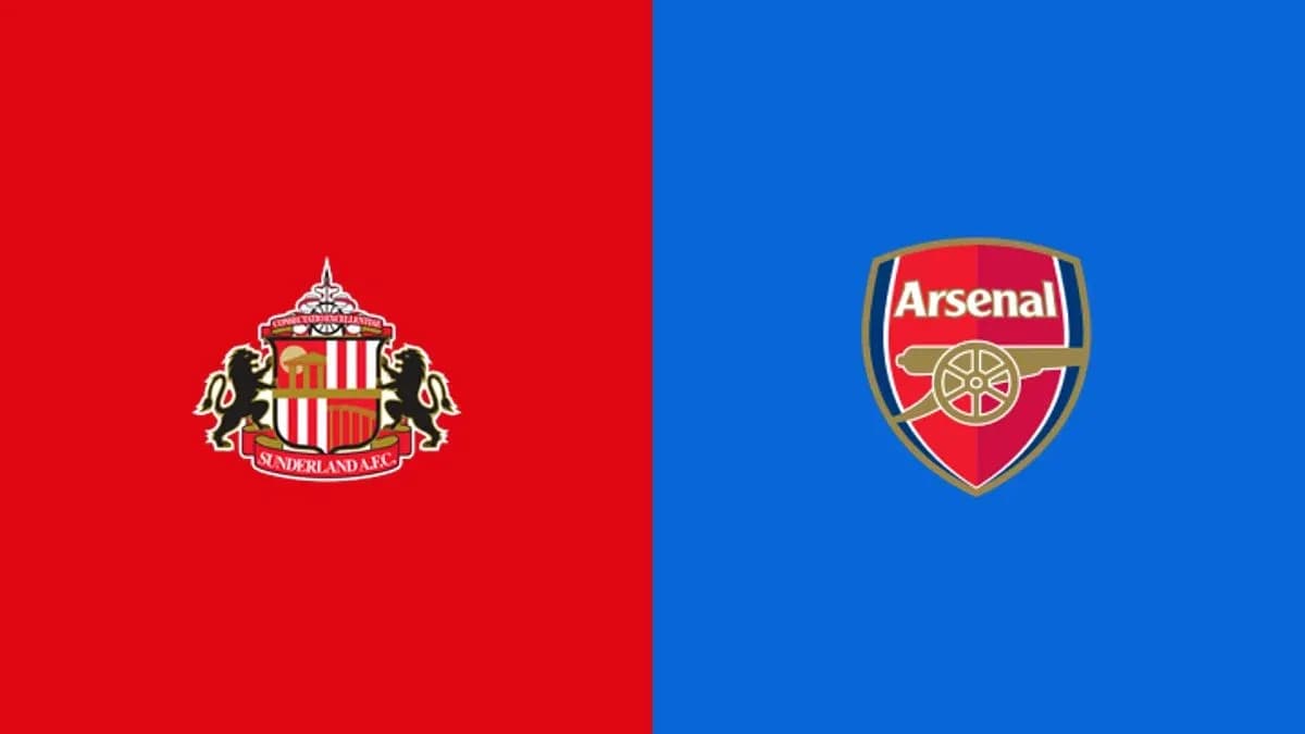Logos de Sunderland y Arsenal sobre fondos de color