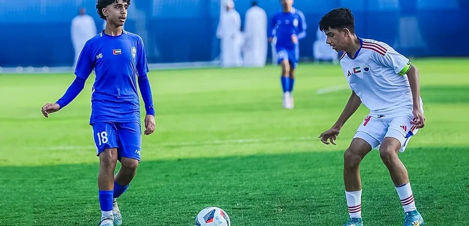 Partido de fútbol entre Ittihad Kalba U23 y Al Nasr U23
