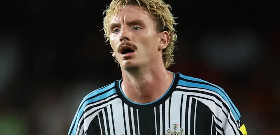Jugador de Newcastle United en acción durante el partido