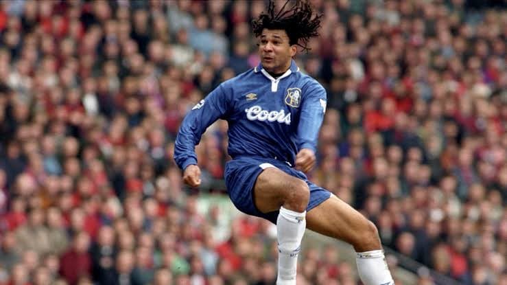 Los 20 Mejores Centrocampistas en la Historia de la Premier League
