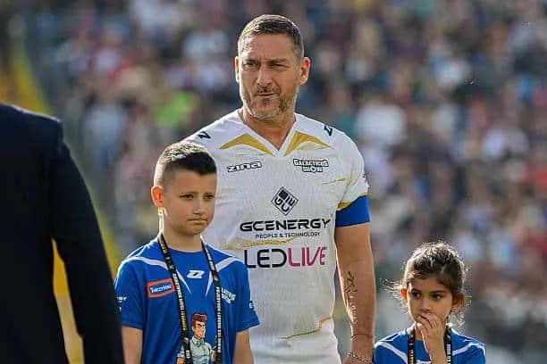 Totti habla sobre su relación con los Friedkins y su futuro en la Roma