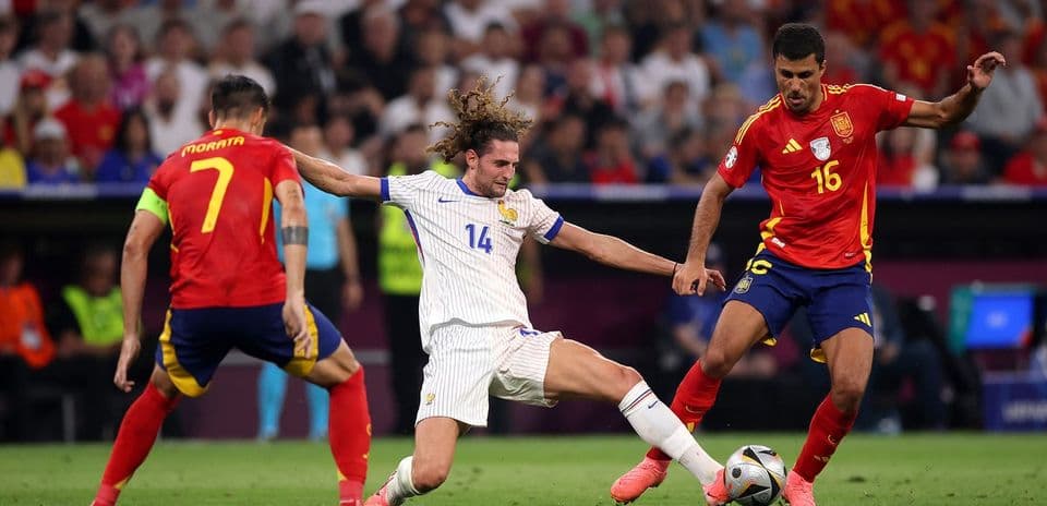 Francia y España: Un choque táctico que podría definir el futuro del fútbol en el Mundial