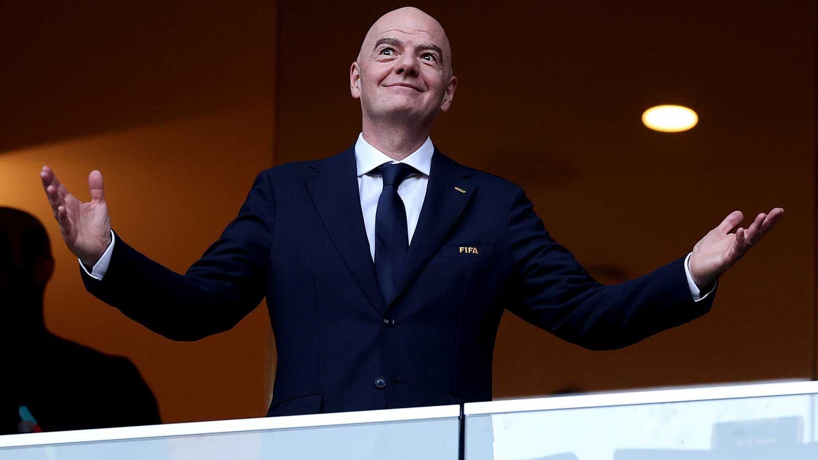 FIFA despide al director de operaciones Kevin Lamour tras criticar plan de Infantino para vender parte del Mundial