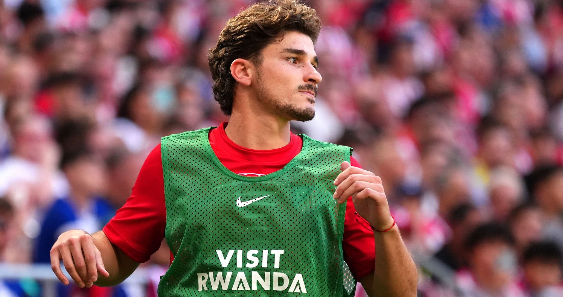 Alan Shearer aconseja a Arsenal fichar a Julian Alvarez para dominar la Premier League
