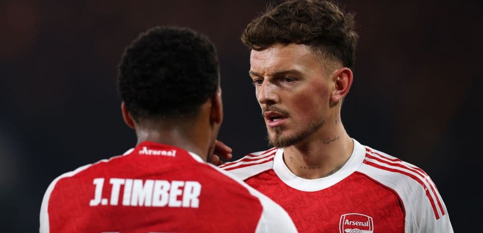 El desafío físico para Ben White y Jurrien Timber en el plan táctico del Arsenal