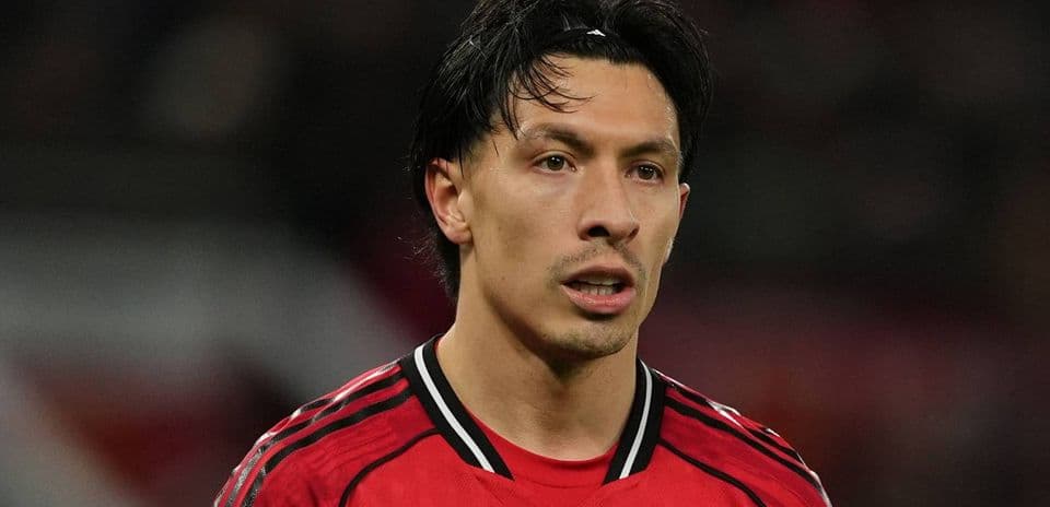 Lisandro Martínez responde a sus críticas tras la derrota del Manchester United