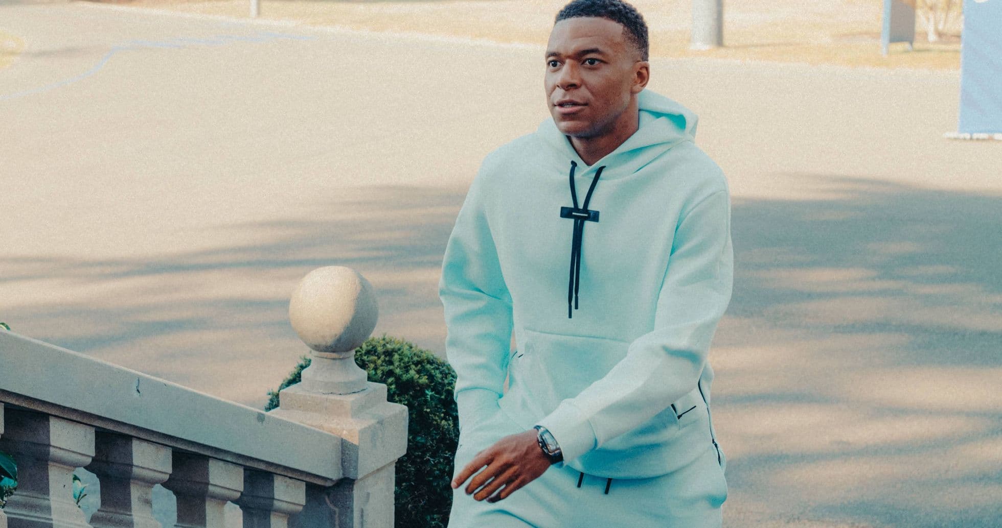 Kylian Mbappé se ausenta de entrenamientos con Francia por síntomas de gripe antes de la Nations League