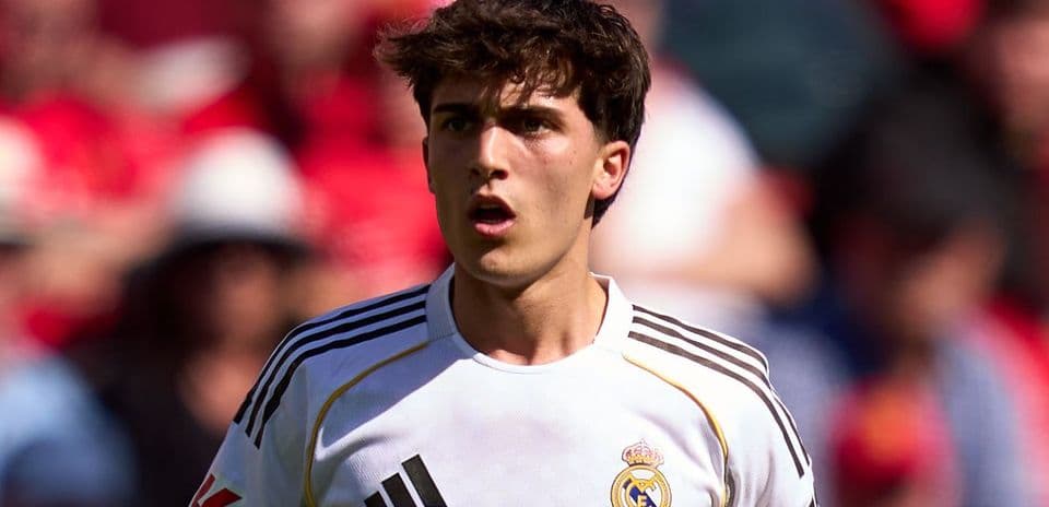 Manuel Angel se une a Fulham tras fichar desde Real Madrid junto a Arbeloa