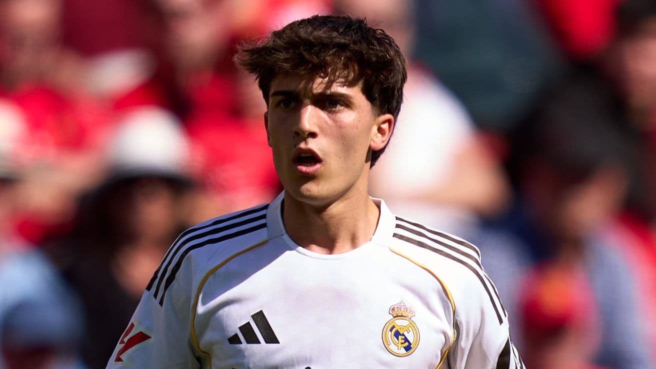 Manuel Angel se une a Fulham tras fichar desde Real Madrid junto a Arbeloa