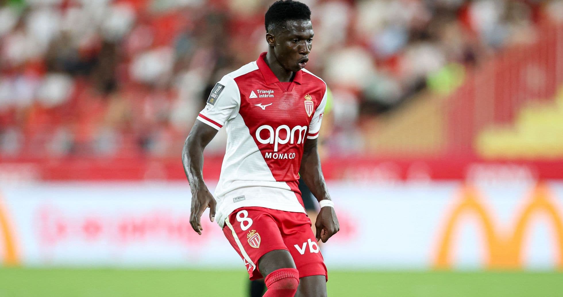 Chelsea cierra el fichaje de Lamine Camara para reemplazar a Enzo Fernández