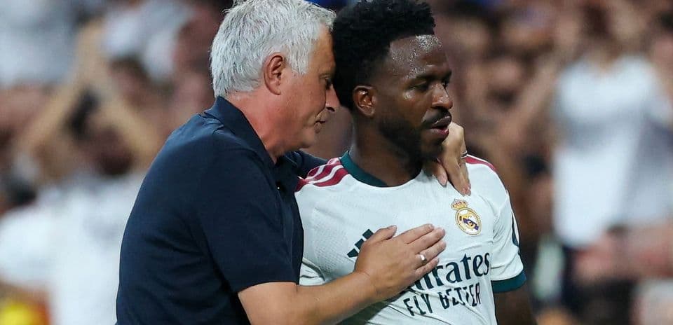 José Mourinho defiende a Vinicius Junior tras ser abucheado en victoria del Real Madrid contra Inter