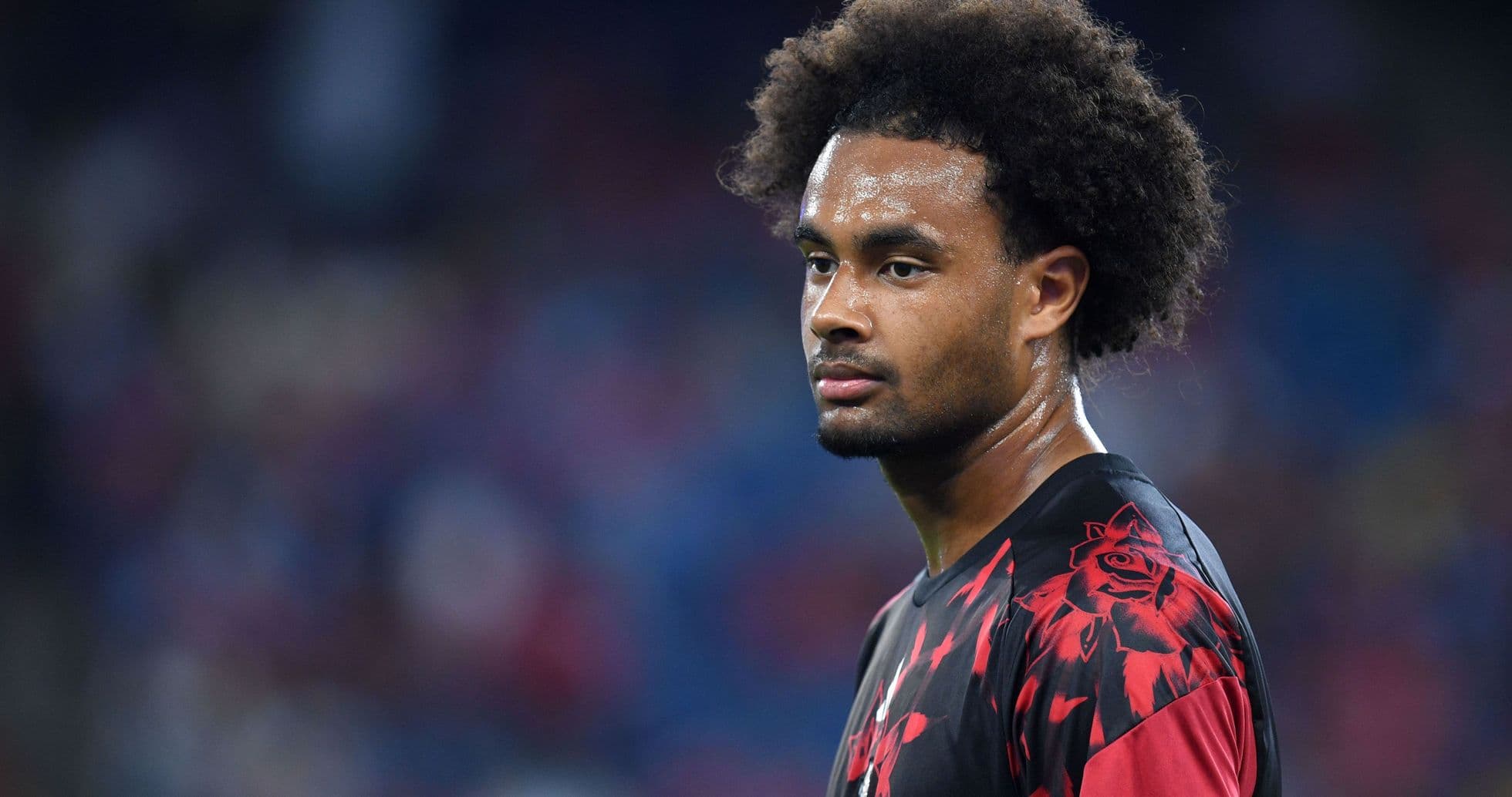 Everton intenta fichar a Joshua Zirkzee en el último día de mercado tras caer la opción Balogun