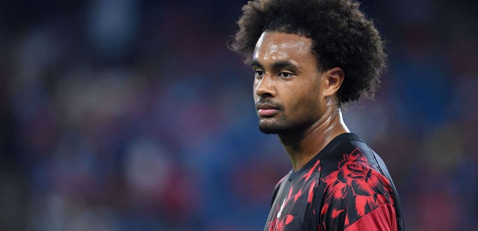 Everton intenta fichar a Joshua Zirkzee en el último día de mercado tras caer la opción Balogun
