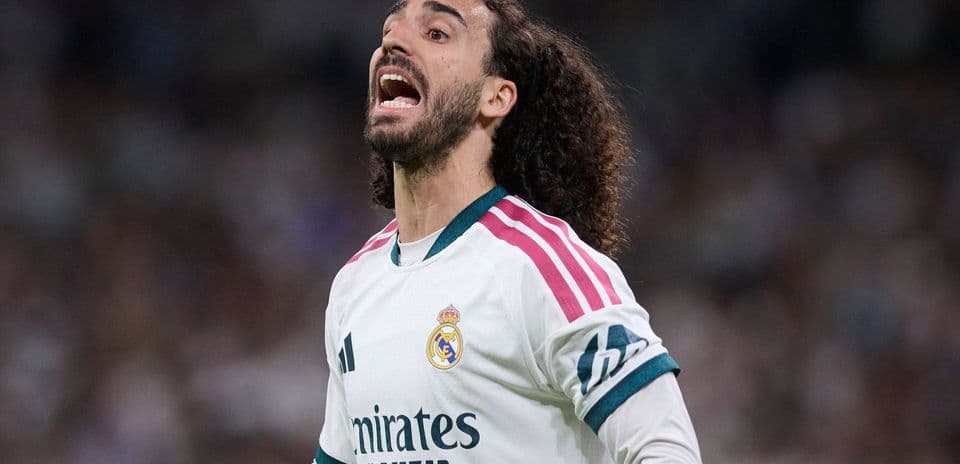 Marc Cucurella enfrenta a árbitro tras expulsión de Vinicius Jr en victoria ajustada del Real Madrid sobre Villarreal