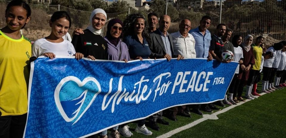 FIFA inaugura nuevas canchas de fútbol en Palestina para ofrecer espacios seguros a la juventud en Cisjordania